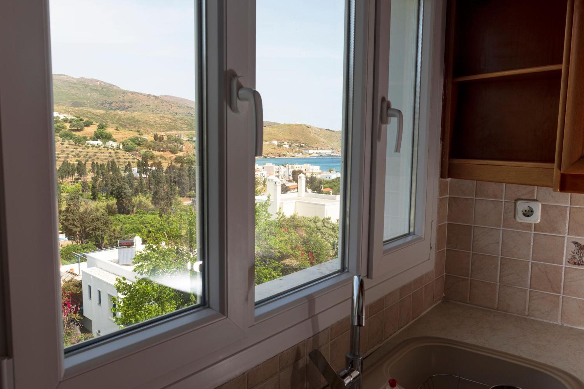 Eleni'S Seaview House Leilighet Ándros Eksteriør bilde